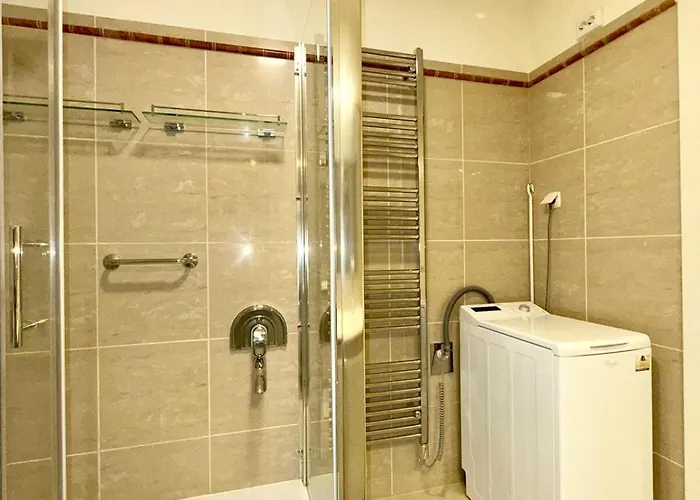 2dluxe - New Listing - Experienced Host Split